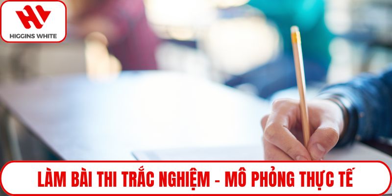 Làm bài thi trắc nghiệm
